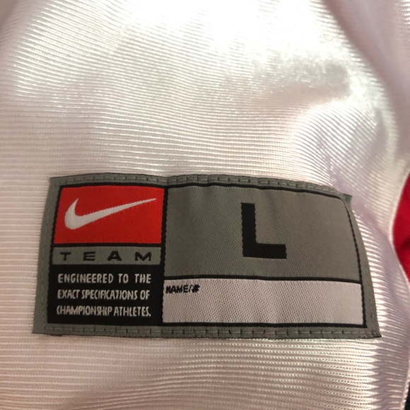 Nike top - Picture 2 of 3